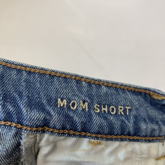 American Eagle Mom Short Woman 00 High‎ Rise Denim Blue Pleats Pockets  Beach - Picture 8 of 12